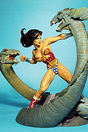 WONDER WOMAN MINI Statue