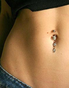 пирсинг уха и живота