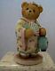 одного из Cherished Teddies... например, этого