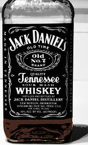 бутылочку Jack Daniel's Whiskey