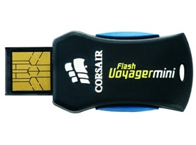 8Gb Corsair Flash Voyager Mini