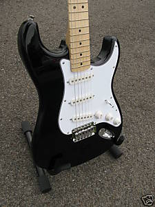 FENDER STARCASTOR STRATOCASTER