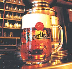 Сходить в кабак Pilsner Urquell