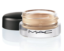 MAC Studio Sculpt concealer