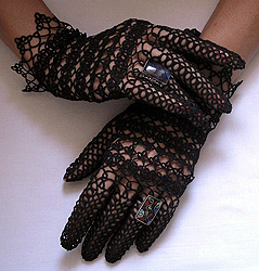 кружевные перчатки