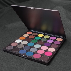 36 Smokey Eyeshadow Palette