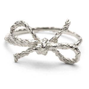 Необычное серебряное кольцо