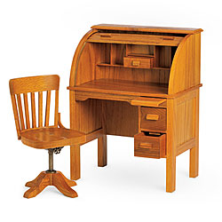 Kit’s School Desk & Chair