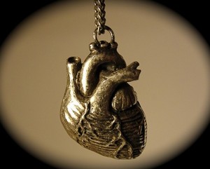 аnatomical metal heart