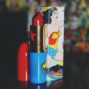 MAC Wonder Woman Lipstick Russian Red