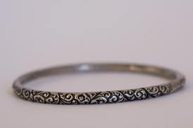 Серебрянный браслет или цепочку с кулоном