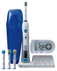 электрическая зубная щетка Oral-B Professional Care 5000 D32