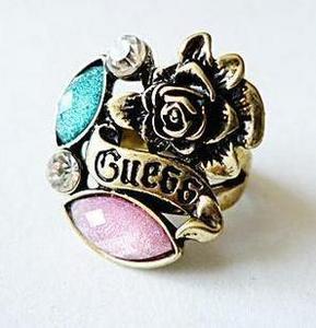 Quess rose ring