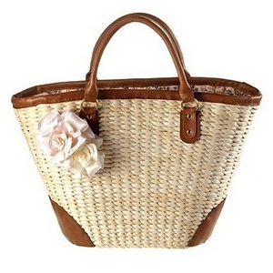 &#9679; Straw Beach Bag