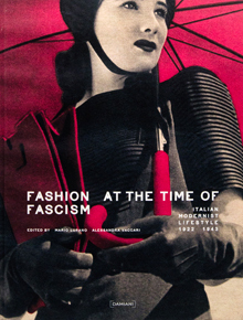 книжуля "Fashion at the Time of Fascism"