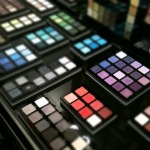 Палетка теней MAC или Inglot