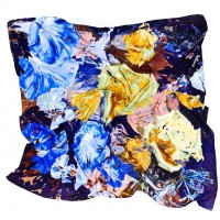 Яркий большой платок