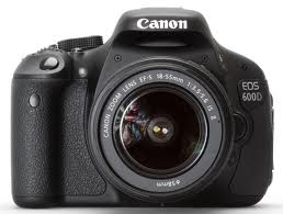 Canon 600D + 18-55 Kit IS II + 50mm f/1.8 II