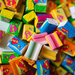 блок жвачек love is