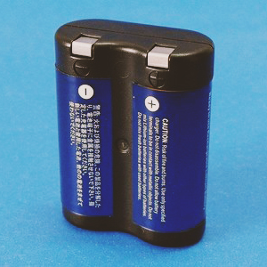 The battery for the camera Canon 2CR5