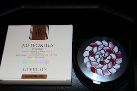 GUERLAIN Meteorites Eclat de Rose Compact