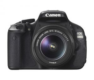 Зеркальный фотоаппарат Canon EOS 600D Kit