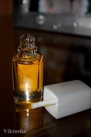 Масло для ногтей Oriflame Питательное масло-уход для ногтей и кутикулы «Блестящий атлас»
