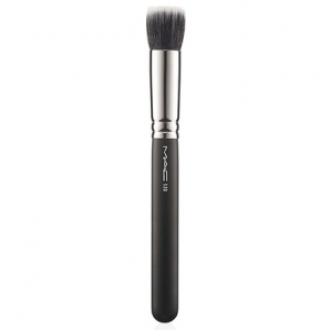 Кисть для лица Mac 130 Short Duo Fibre Brush