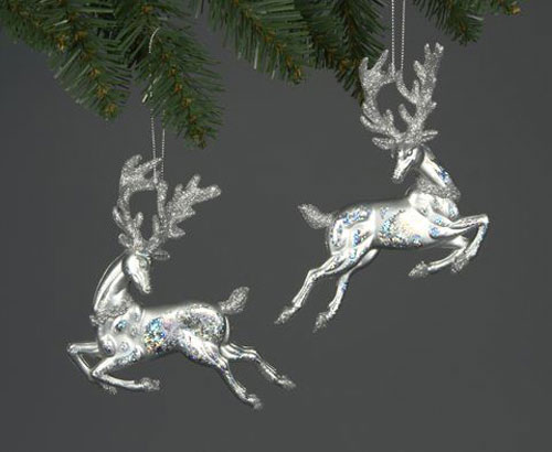 Оригинальные новогодние игрушки на елку: олень в золотисто-серебристом оформлении