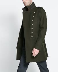 Пальто в стиле милитари от Zara