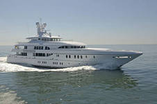 Управлять яхтой