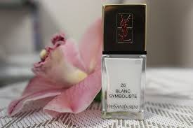 YSL la laque couture Blanc symboliste