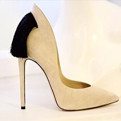 Alexander Seradikyan Izo pumps