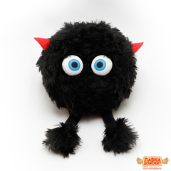 Пушистик черненький