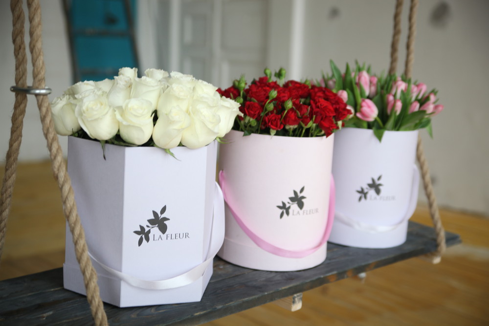 Выбирайте цветы в роскошных дизайнерских коробках