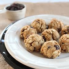 to bake oatmeal cookies