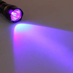 ультрафиолетовый фонарик