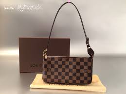 louis vuitton POCHETTE ACCESSOIRES NM