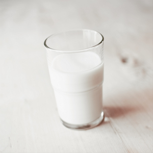 Пить стакан молока в день